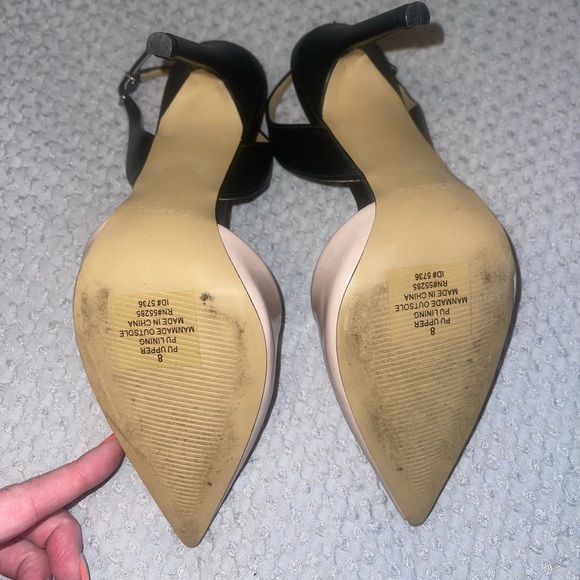 Express Nude & Black Pumps - Picture 2 of 5